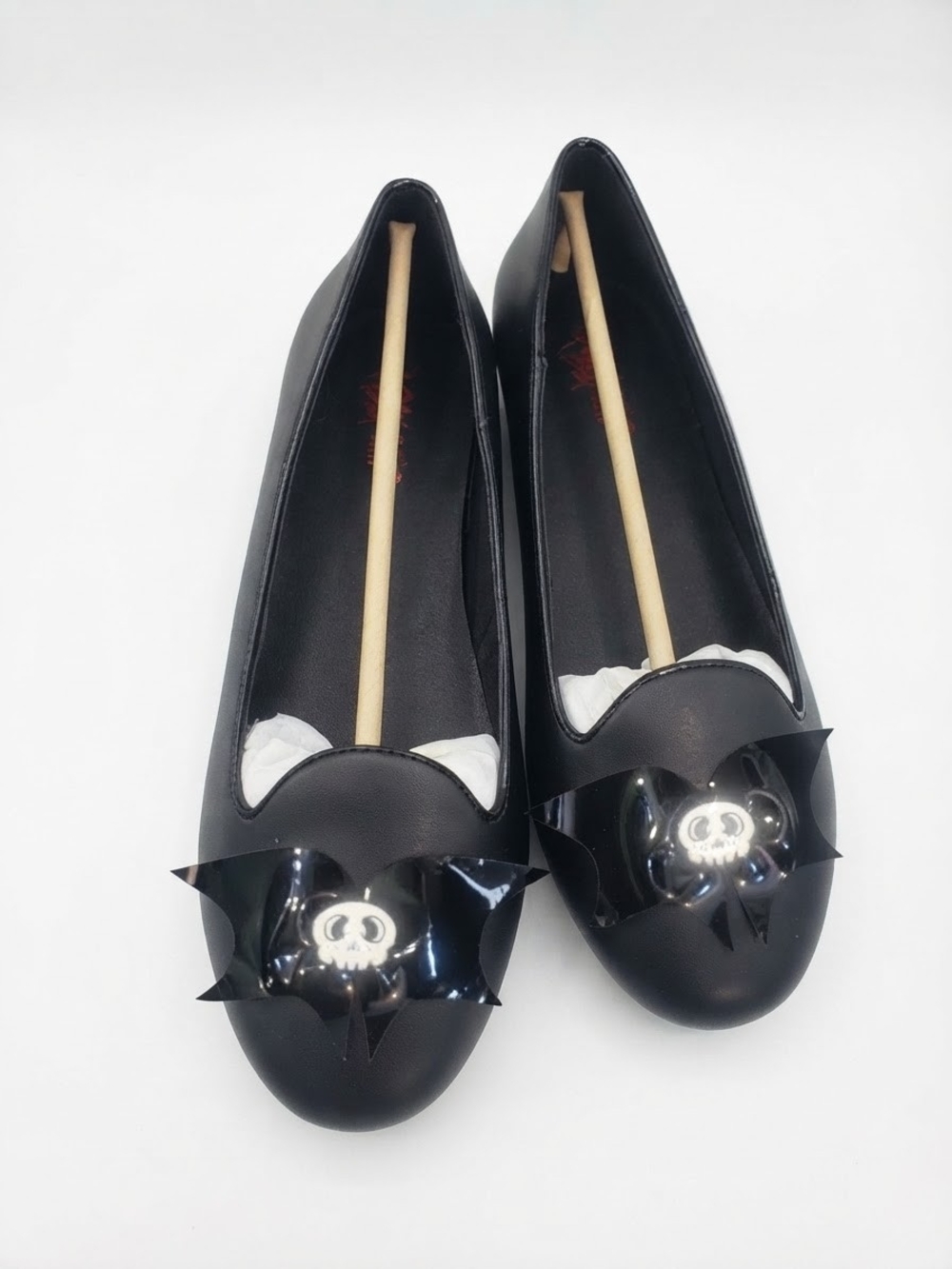 Unique Vintage Black Ballet Flats with Decorative Bow and Skull Detail